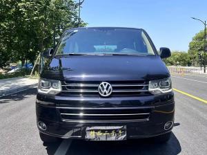 volkswagen multivan 2015 Petrol