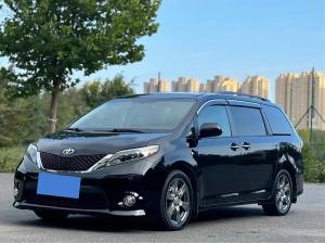 toyota sienna 2017 Petrol
