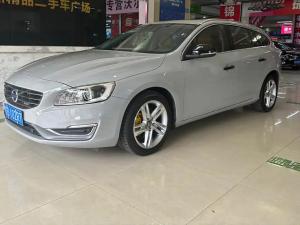volvo v60 2015 Petrol