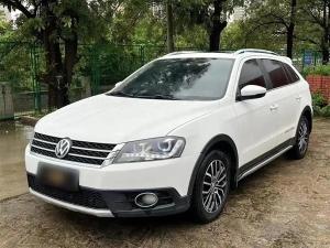 Volkswagen Cross Lavida 2015 Petrol