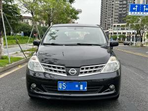 nissan  tiida 2010 Petrol