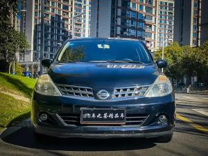nissan  tiida 2010 Petrol
