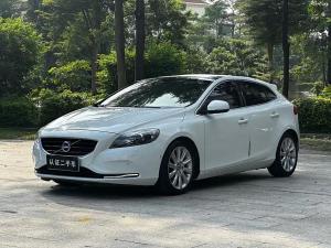 volvo v40 2015 Petrol
