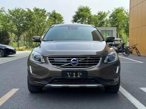volvo xc60 2018 Petrol