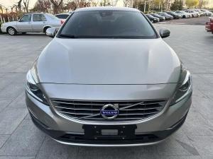 volvo s60 2015 Petrol