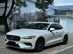 volvo s60 2021 Petrol