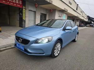 volvo v40 2013 Petrol