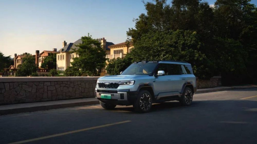 BYD Huawei Jointly Releases Equation Leopard Leopard 8 Launched