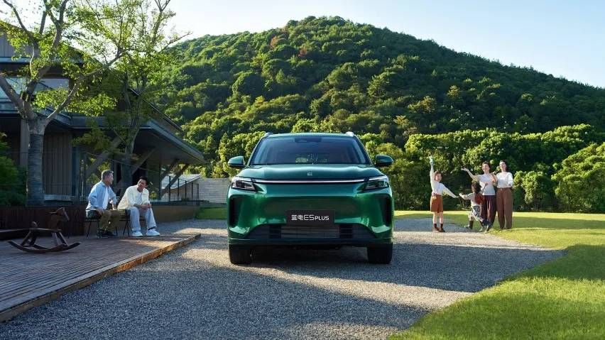 Blue Power E5 PLUS Launched, Range Upgraded, Opens New Energy Era