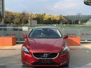 volvo v40 2015 Petrol