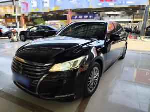 toyota crown 2017 Petrol