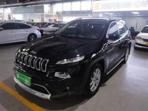 jeep cherokee 2016 Petrol