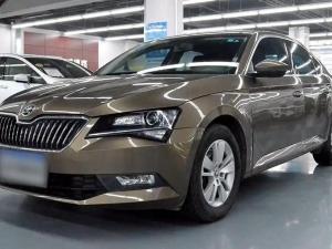 skoda superb 2017 Petrol
