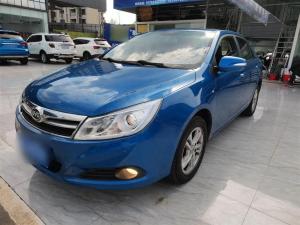 byd surui 2014 Petrol