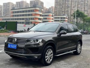 volkswagen touareg 2017 Petrol