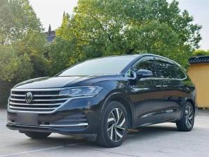 volkswagen viloran 2023 Petrol