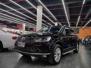 volkswagen touareg 2017 Petrol
