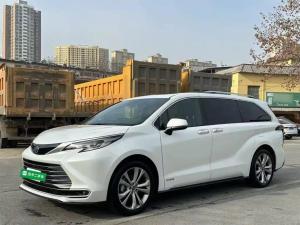 toyota sienna 2023 Hybrid