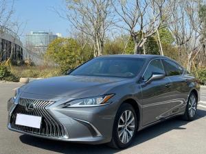 lexus es 2021 Petrol