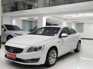 volvo s60 2015 Petrol