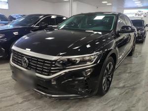 volkswagen passat 2023 Petrol