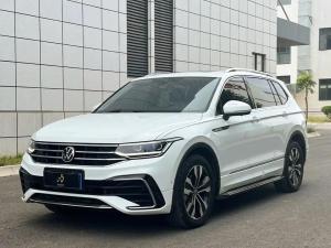 volkswagen tiguan l 2023 Petrol