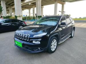jeep cherokee 2017 Petrol