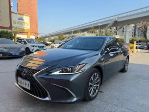 lexus es 2022 Petrol