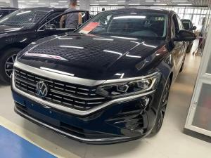 volkswagen passat 2023 Petrol