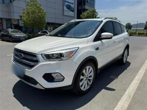 ford kuga 2016 Petrol