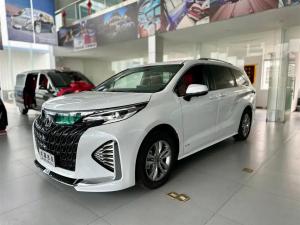 Toyota Sienna 2025 Hybrid