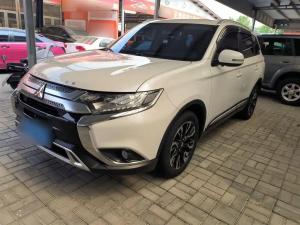 mitsubishi outlander 2020 Petrol