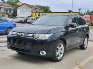 mitsubishi outlander 2014 Petrol