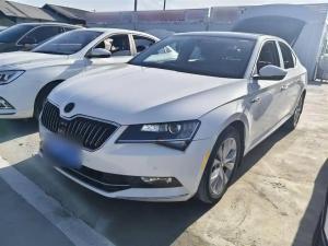 skoda superb 2016 Petrol
