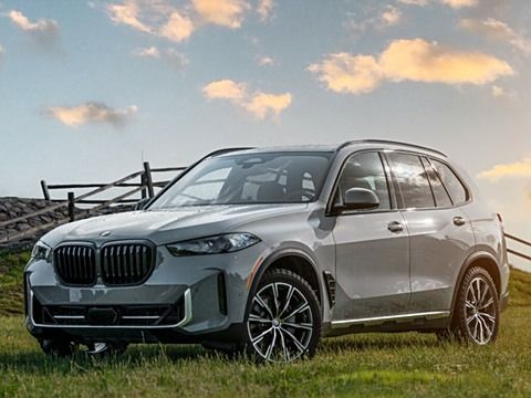 BMW X5: A Strong Wall of Safety, Intelligently Guarding the Journey