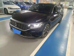 volkswagen passat 2023 Petrol