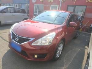 nissan  tiida 2015 Petrol