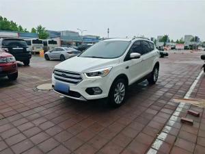ford kuga 2017 Petrol