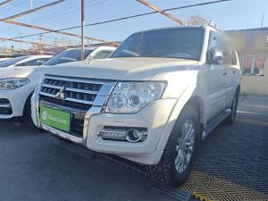 mitsubishi pajero 2019 Petrol