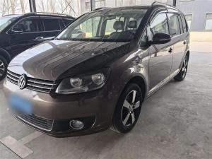 volkswagen touran 2013 Petrol