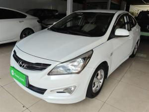 hyundai reina 2015 Petrol