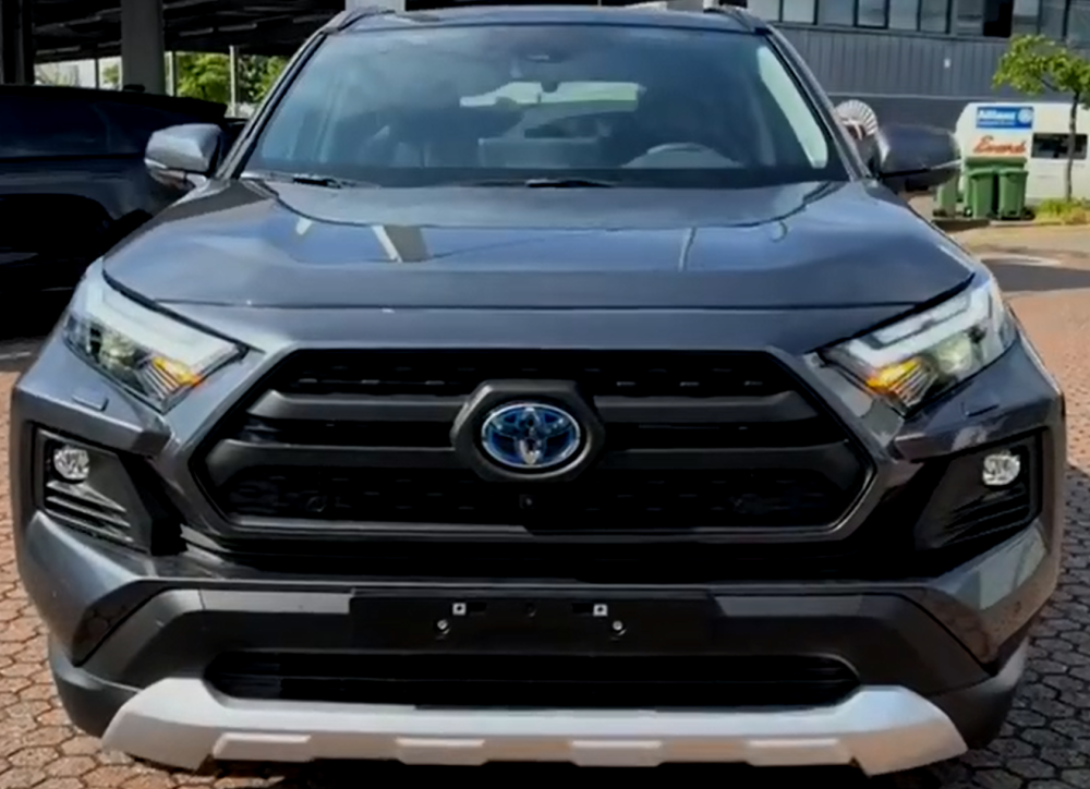 Toyota RAV4: Global Bestseller SUV from Chinese Car Brands
