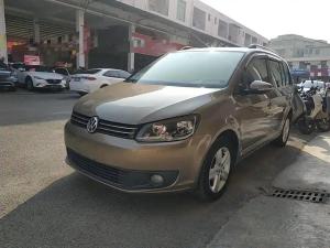 volkswagen touran 2015 Petrol
