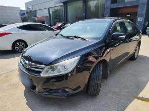 byd surui 2013 Petrol