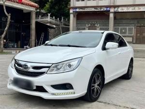 byd surui 2016 Petrol