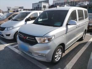 wuling hongguang v 2022 Petrol