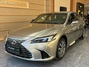 lexus es 2025 Petrol