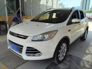 Ford Kuga 2015 Petrol