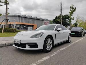 Porsche Panamera 2018 Petrol