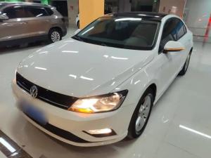 Volkswagen Lamando 2016 Petrol